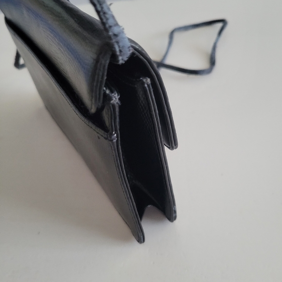 Givenchy Embossed Black Leather Clutch Crossbody Bag Vintage - Picture 9 of 12